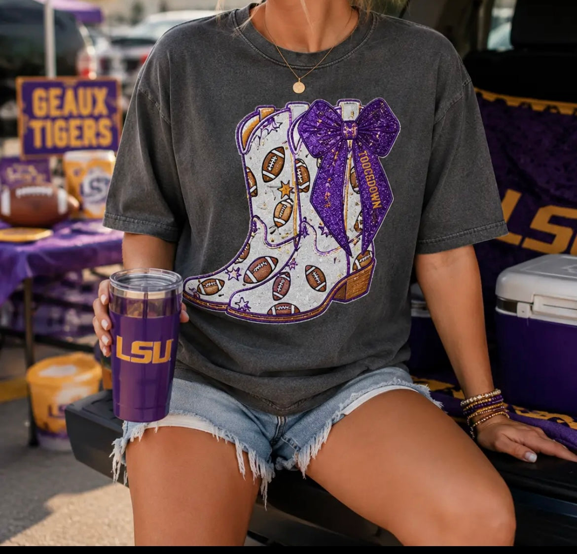 Touchdown Boots Game Day Tee